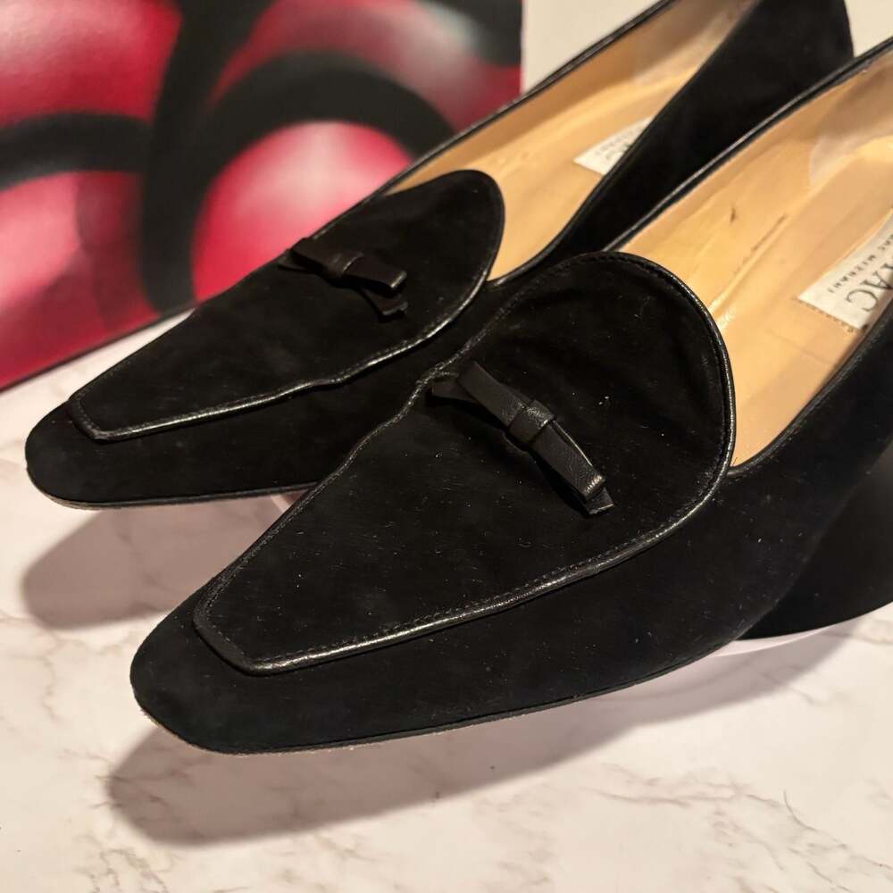 Isaac Mizrahi Black Suede Bow Kitten Heel Shoe Size 8 - Picture 7 of 11